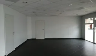  BUREAUX LOCAUX COMMERCIAUX 113 M² LA BAULE ESCOUBLAC