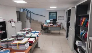  LOCAUX D'ACTIVITÉS 800 M² SAINTE LUCE SUR LOIRE