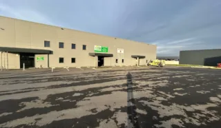  EN EXCLUSIVITE BATIMENT D'ACTIVITES BAIN-DE-BRETAGNE 1 200 m²