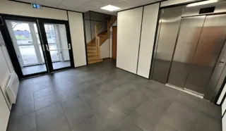  BUREAUX AVEC STOCKAGE 1430 m² CAUDAN