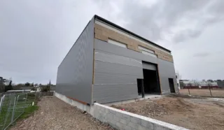  LOCAL D'ACTIVITES 468 m² MERLEVENEZ