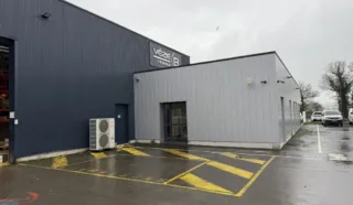  BATIMENT D'ACTIVITÉS DE 1 000 m² ST DOMINEUC