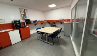  BATIMENT D'ACTIVITÉS DE 1 000 m² ST DOMINEUC