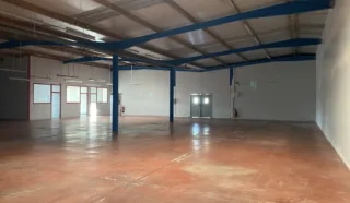  LOCAL D'ACTIVITES DINAN / TADEN 860 m²