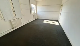  LOCAL D'ACTIVITES RENNES 760 m²