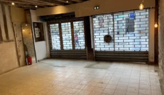  – Local commercial – 49 m² – Place Sainte-Anne – Rennes (35000)