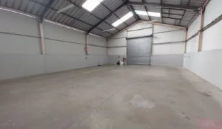  LOCAL D'ACTIVITES ZI SAINT-MALO 345 m²