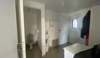  Local d'activité 240 m2 LAMBALLE