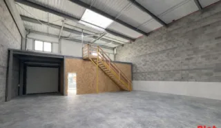 CELLULE D'ACTIVITES GOVEN 260 m²