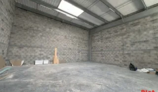  CELLULE D'ACTIVITES GOVEN 260 m²