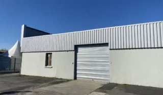  CELLULE D'ACTIVITÉS 600 m² ST MALO