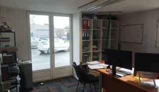  LOCAL D'CATIVITES 252 M² LAMBALLE