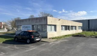  BUREAUX 300 M² SAINTE LUCE SUR LOIRE