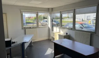  BUREAUX 300 M² SAINTE LUCE SUR LOIRE