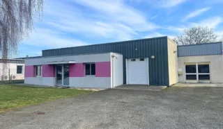  Local d'activité 180 m2 LAMBALLE