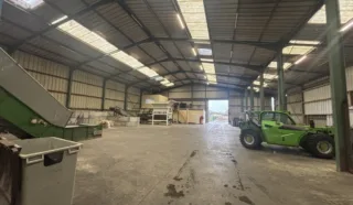  LOCAUX D'ACTIVITÉS 1 017 M² NORT SUR ERDRE