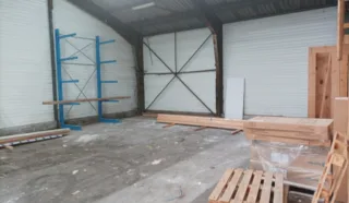  LOCAL D'ACTIVITES 1 230 M² HENON