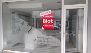  LOCAUX COMMERCIAUX 50 M² LA BAULE ESCOUBLAC