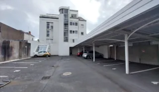  LOCAUX COMMERCIAUX 50 M² LA BAULE ESCOUBLAC