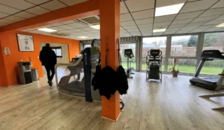  LOCAL D'ACTIVITES BETTON 975 m²