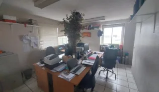  VANNES LOCAL D'ACTIVITÉS INDÉPENDANT VANNES 700 m²