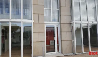  LOCAUX COMMERCIAUX 160 M² NANTES