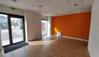  LOCAL COMMERCIAL 66 m² PONTIVY