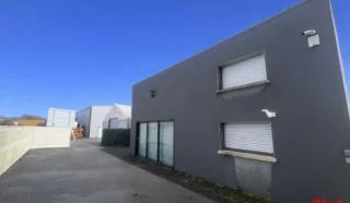  LOCAUX D'ACTIVITÉS 365 M² HERIC