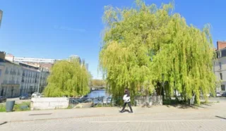  Restaurant sur péniche  – emplacement central Rennes