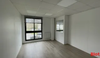  À VEDNRE BUREAUX 111 M² SAIN NAZAIRE