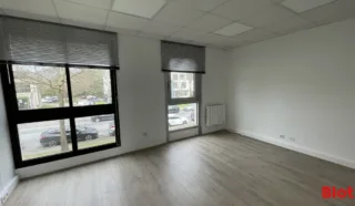  À VEDNRE BUREAUX 111 M² SAIN NAZAIRE
