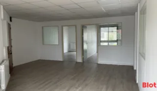  À VEDNRE BUREAUX 111 M² SAIN NAZAIRE