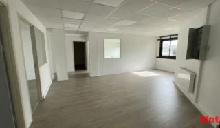  À VEDNRE BUREAUX 111 M² SAIN NAZAIRE
