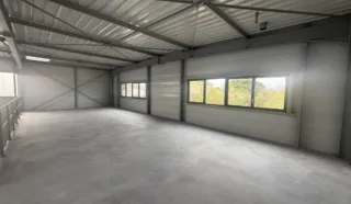  LOCAUX D'ACTIVITÉS 197 M² SAINTE LUCE SUR LOIRE