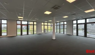  BUREAUX neufs 143 m² PACÉ