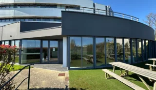  BUREAUX / LOCAUX COMMERCIAUX CAUDAN 250 m²