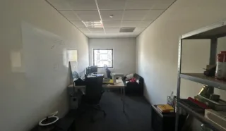  BUREAUX 392 m² ST HERBLAIN