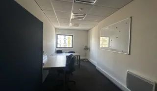  BUREAUX 392 m² ST HERBLAIN