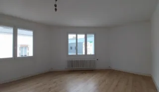  LOCAUX 194 M² SAINT MICHEL CHEF CHEF