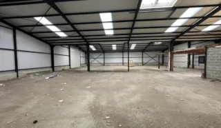  LOCAL D'ACTIVITES 730 m² LORIENT