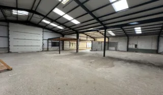  LOCAL D'ACTIVITES 730 m² LORIENT