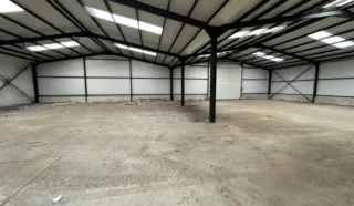  LOCAL D'ACTIVITES 730 m² LORIENT