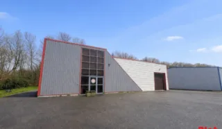  LOCAUX D'ACTIVITÉS 250 M² HERIC