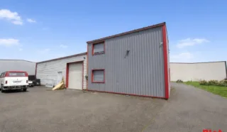  LOCAUX D'ACTIVITÉS 250 M² HERIC