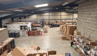  EN EXCLUSIVITE LOCAL D'ACTIVITES SAINT-GILLES 1 060 m²