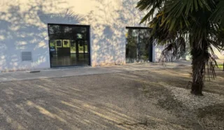  LOCAL PROFESSIONNEL VANNES / PLESCOP 151 m²