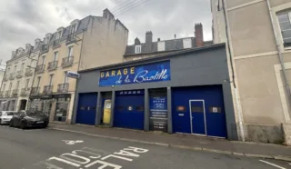  LOCAUX D'ACTIVITÉS 160 M² NANTES