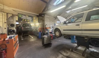  LOCAUX D'ACTIVITÉS 160 M² NANTES