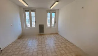  LOCAL COMMERCIAL 80 m² LAMBALLE