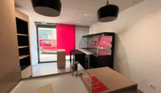  LOCAL COMMERCIAL 80 m² LAMBALLE